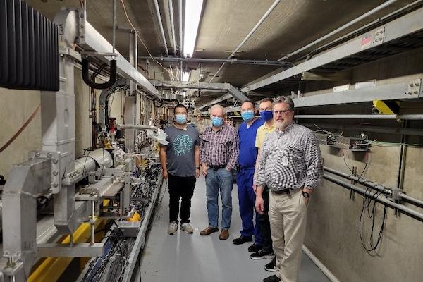 Members of the HIGS FLASH team